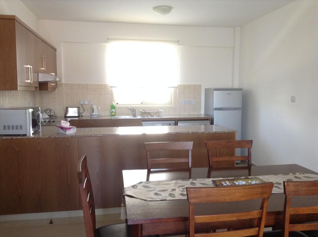 Adriana Holiday Resort Paphos Bilik gambar